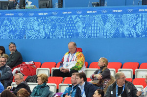 Это не Зюганова никто не любит, это на олимпиаду народу наверное мало приехало!